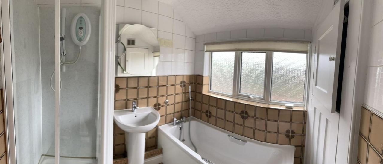 Amazing And Romantic O2 Arena 4 Bedrooms House Free Parking London Bagian luar foto